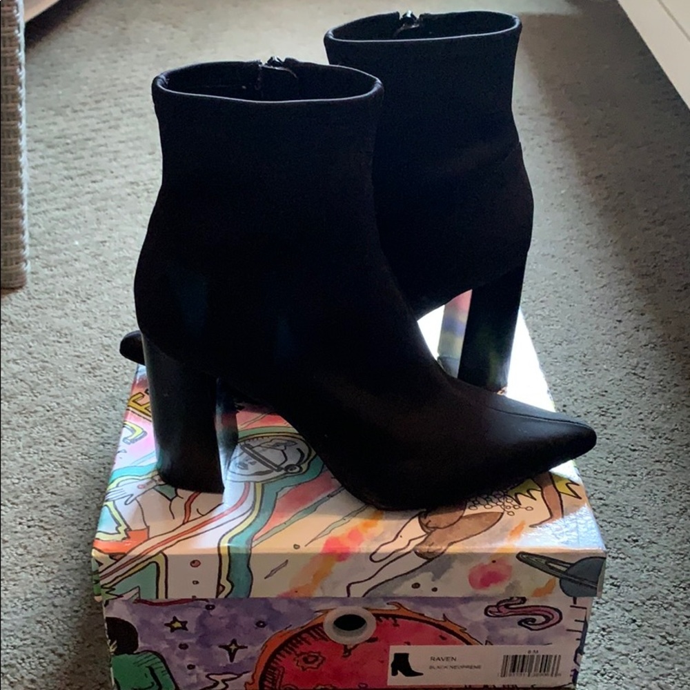 ⭐️Jeffrey Campbell Raven Bootie ⭐️